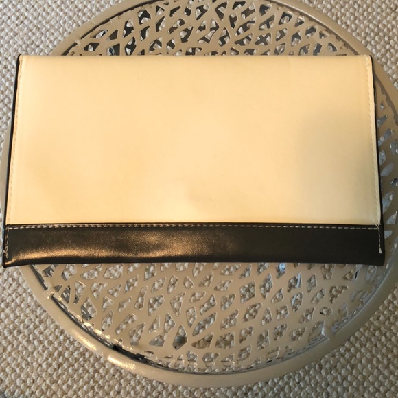 Multicolored Envelope Purse - Picture 2 of 5